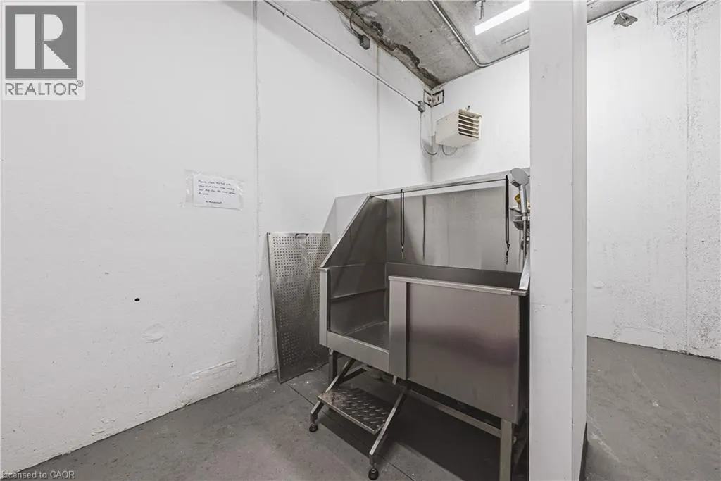 1 REDFERN Avenue Unit# 317, #317