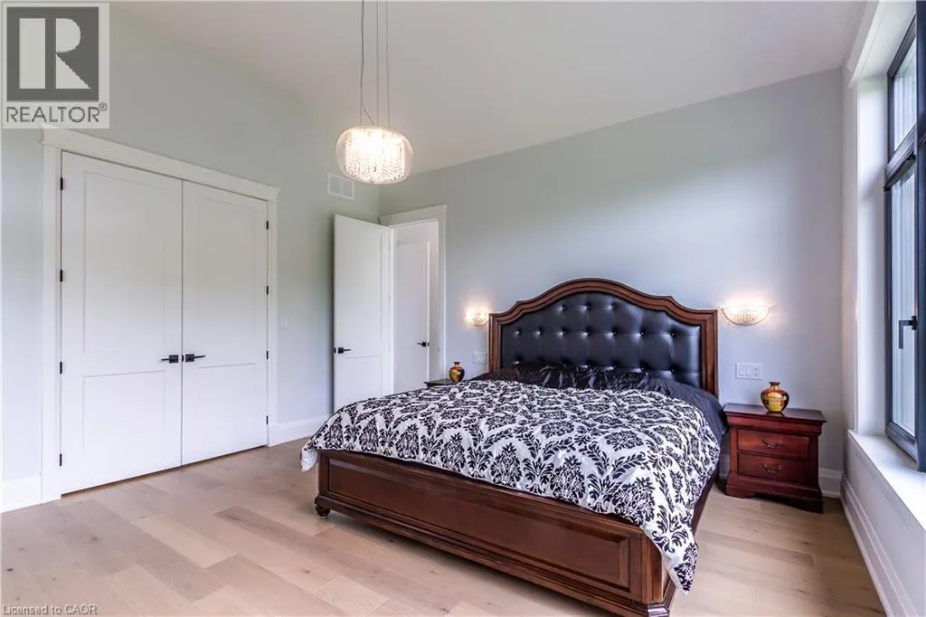 670 BISHOPSGATE Road Unit# 9, #9