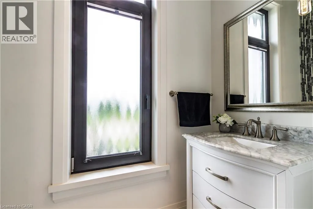 670 BISHOPSGATE Road Unit# 9, #9