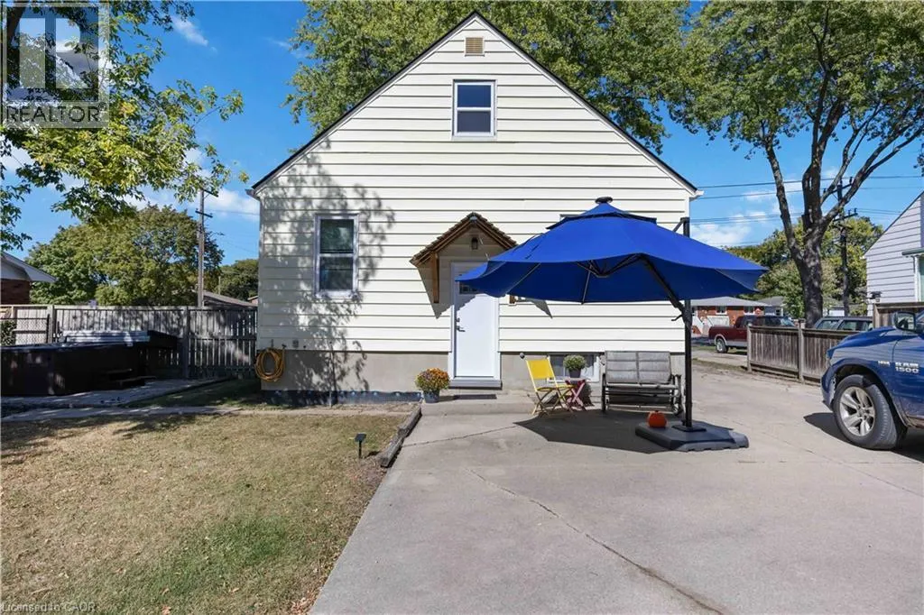 847 WELLINGTON Street
