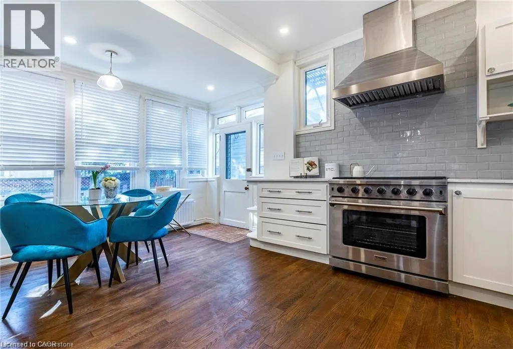 70 ST CLAIR Avenue Unit# 1, #1