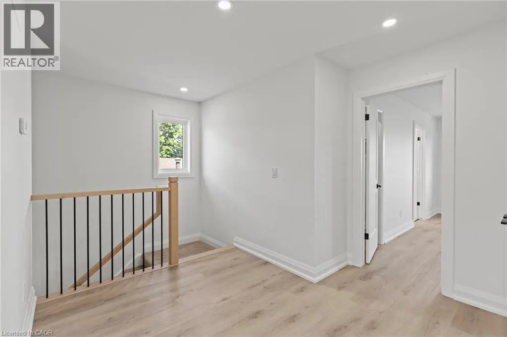 78 KNOLL Street