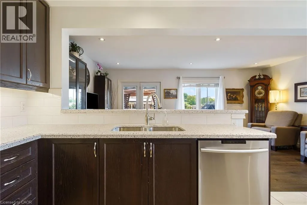 615 RYMAL Road E Unit# 49, #49