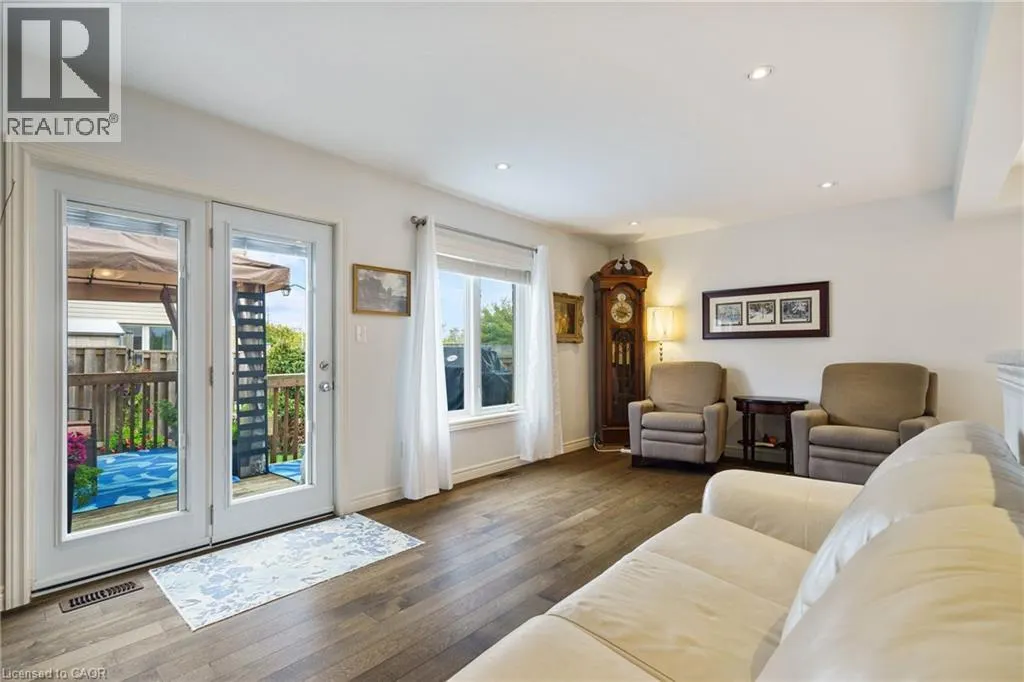 615 RYMAL Road E Unit# 49, #49