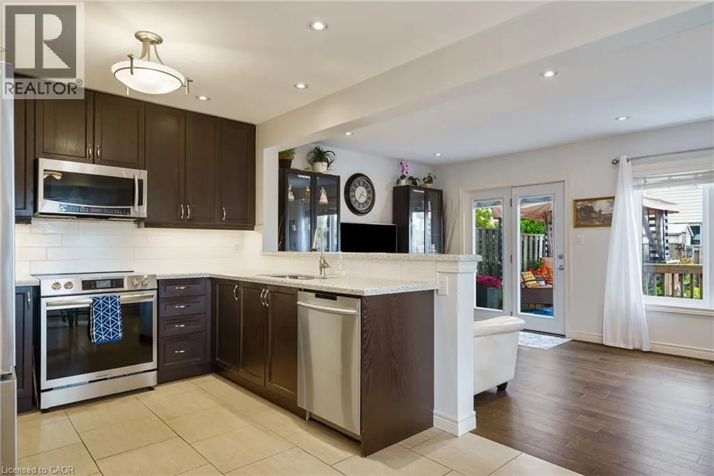 615 RYMAL Road E Unit# 49, #49