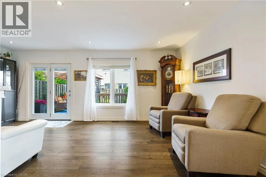 615 RYMAL Road E Unit# 49, #49