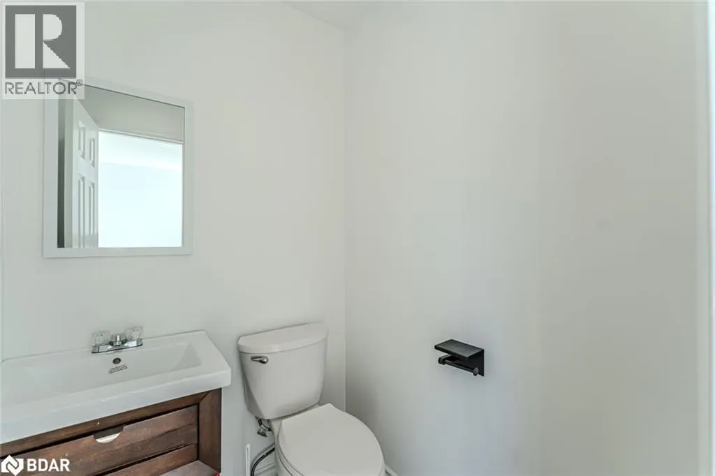 9 KESTREL Court Unit# Upper, #Upper