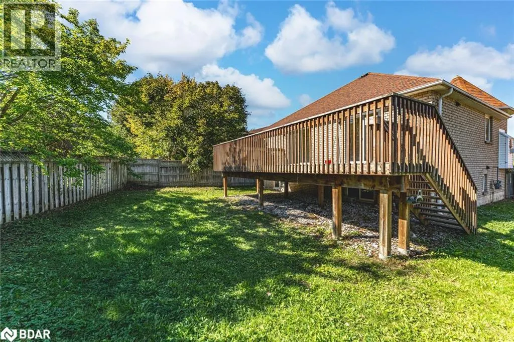 9 KESTREL Court Unit# Upper, #Upper