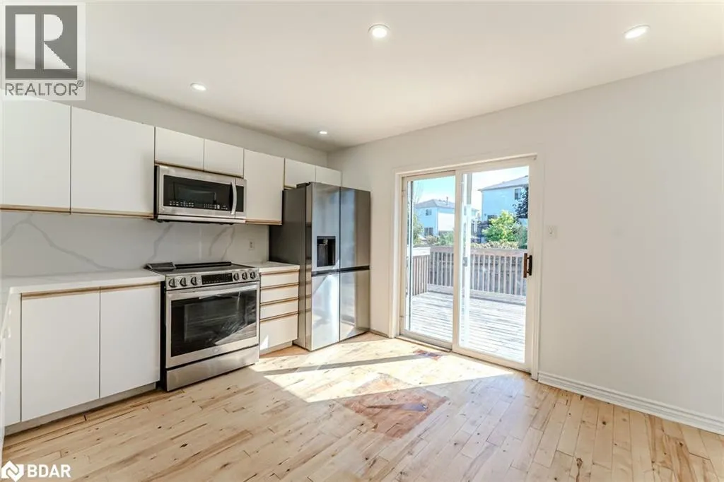 9 KESTREL Court Unit# Upper, #Upper