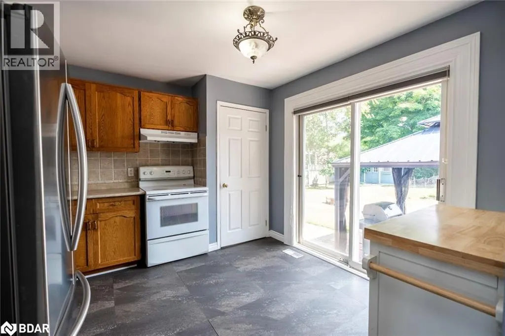 35 ASHBURTON Crescent