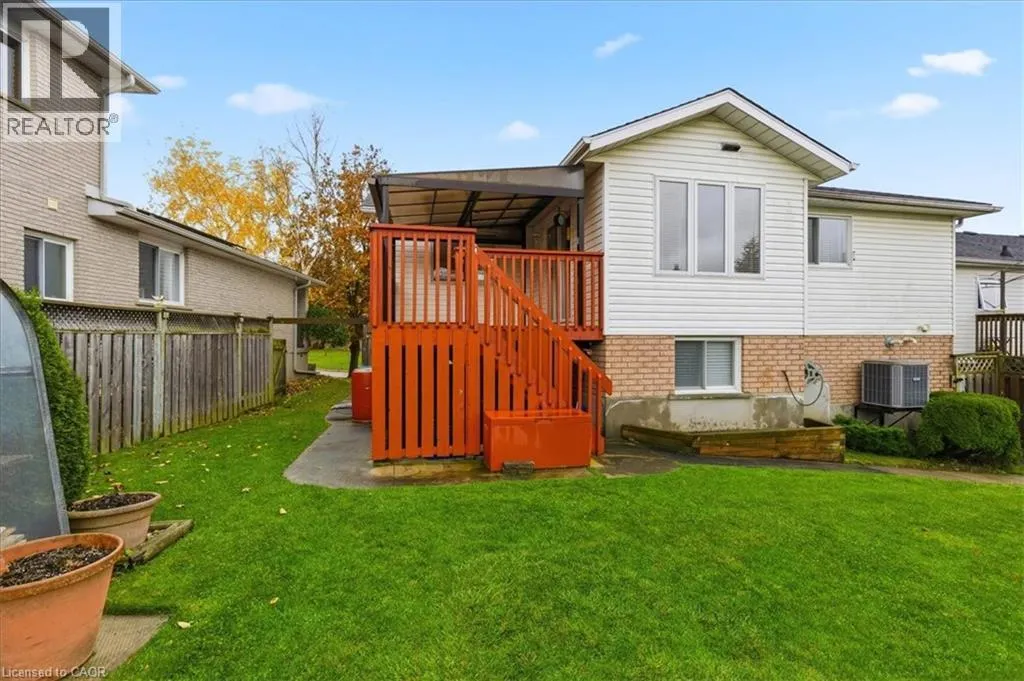 83 HAZELWOOD Crescent