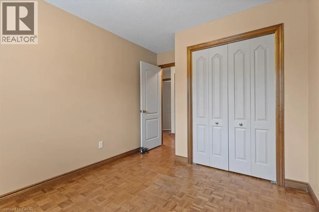 83 HAZELWOOD Crescent