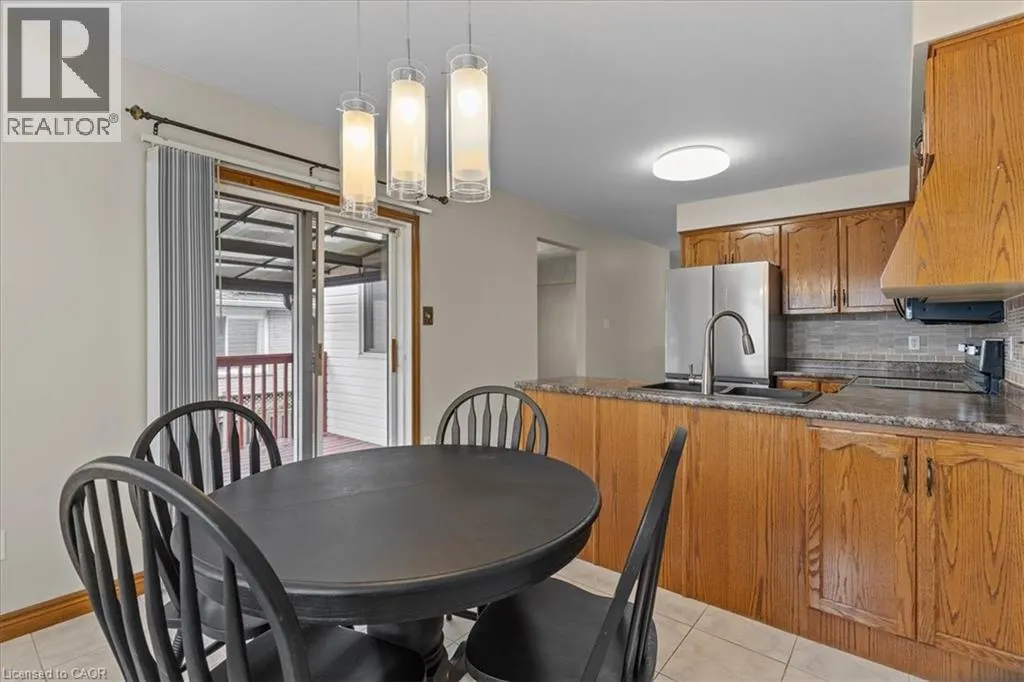 83 HAZELWOOD Crescent