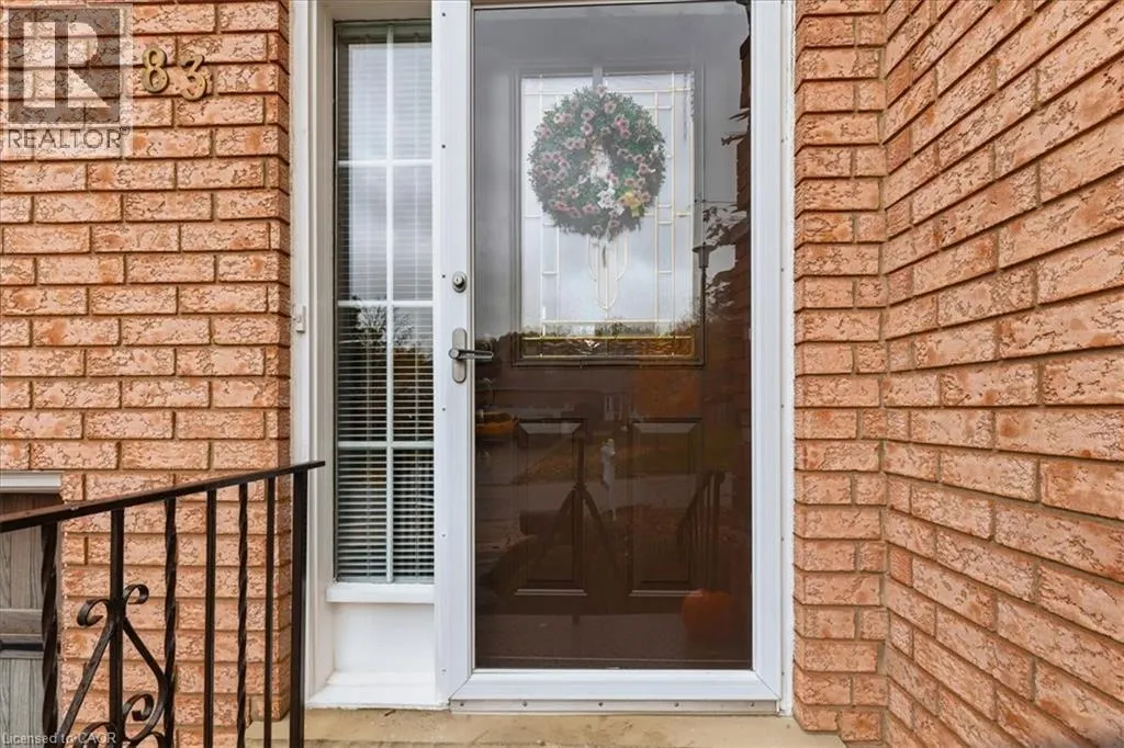 83 HAZELWOOD Crescent