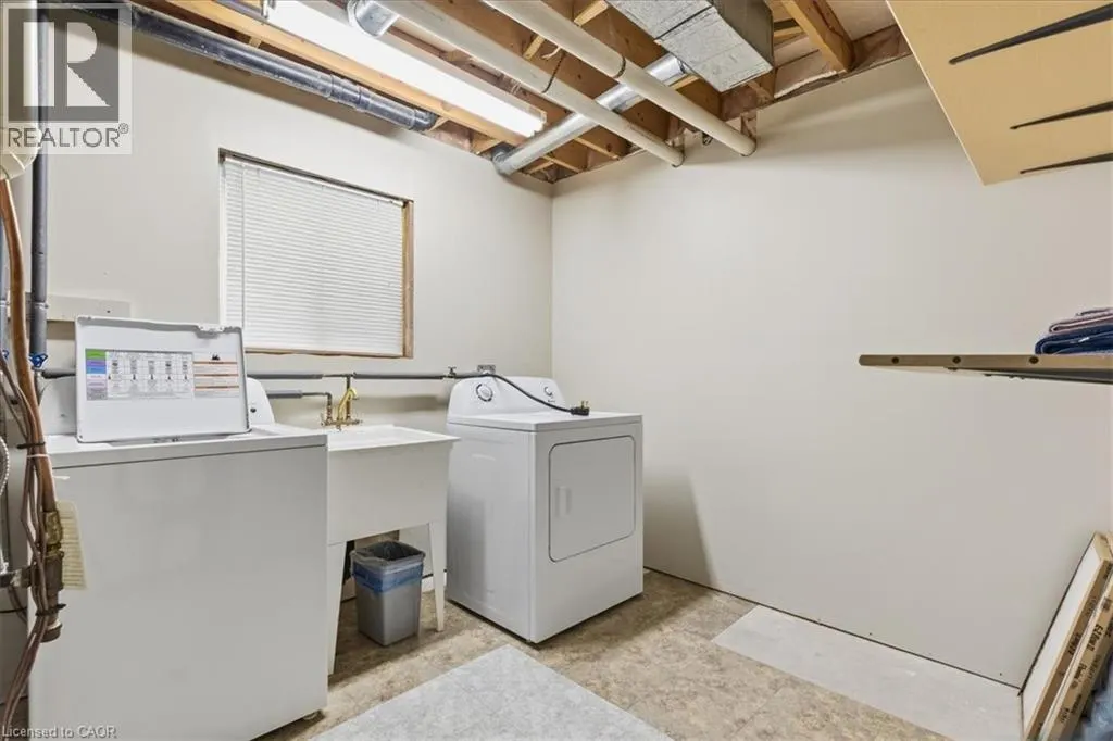 83 HAZELWOOD Crescent