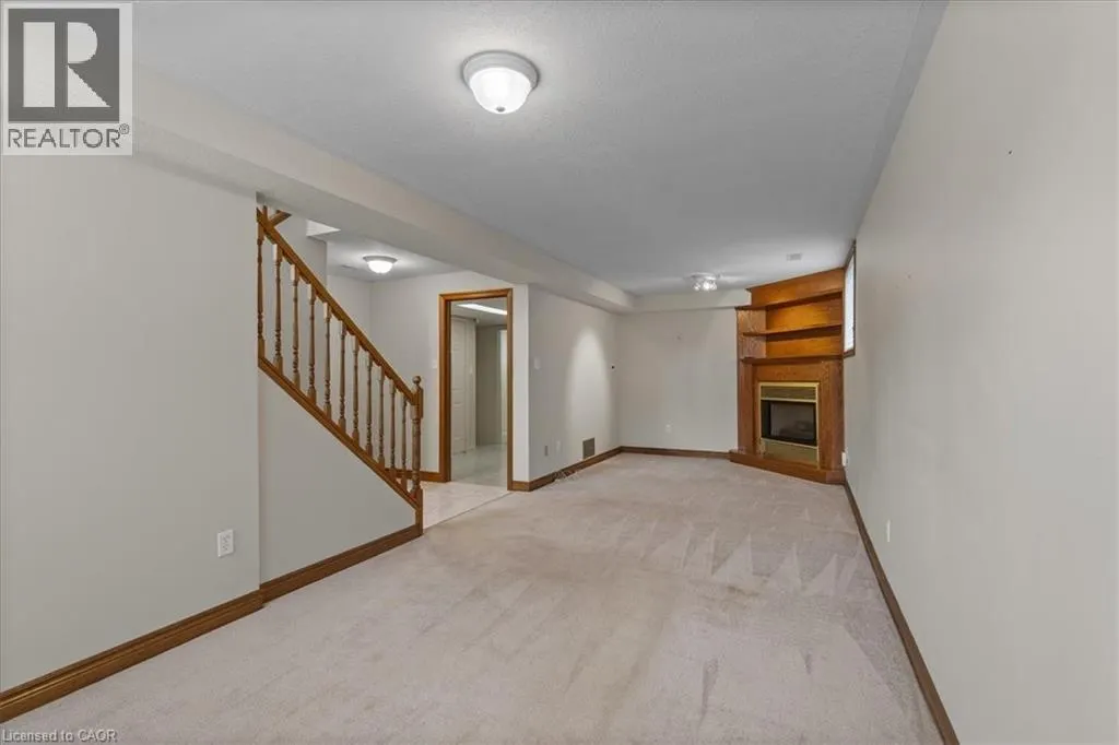 83 HAZELWOOD Crescent