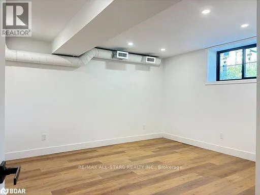 1678 METRO Road Unit# Lower Unit B