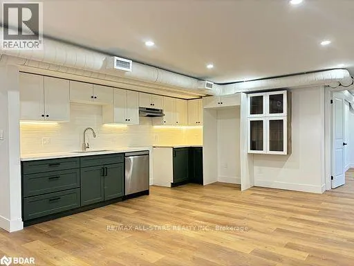 1678 METRO Road Unit# Lower Unit B