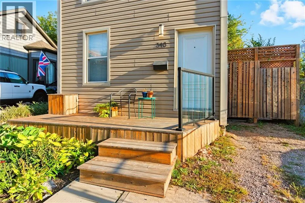 346 HUNTER Street W