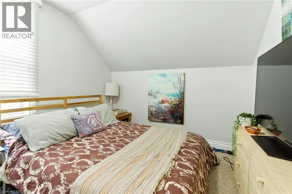 346 HUNTER Street W
