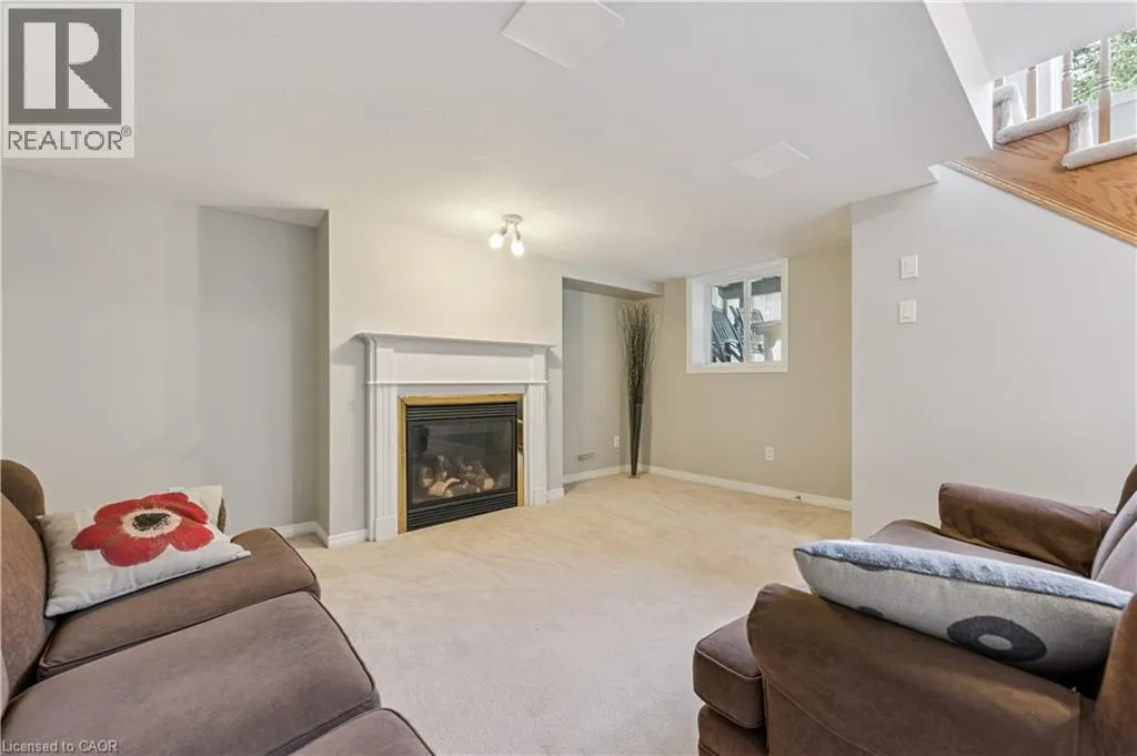 28 DOON MILLS Drive Unit# 9, #9