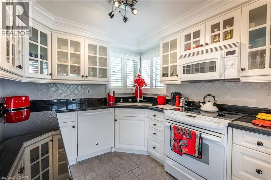 1508 UPPER MIDDLE Road Unit# 6, #6