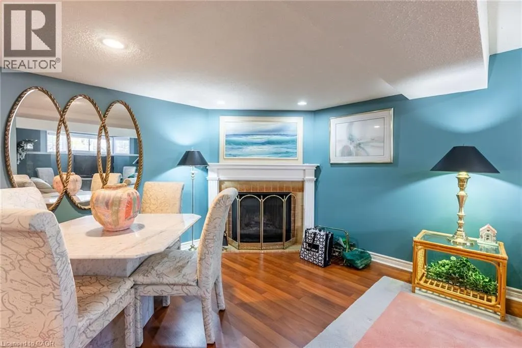 1508 UPPER MIDDLE Road Unit# 6, #6
