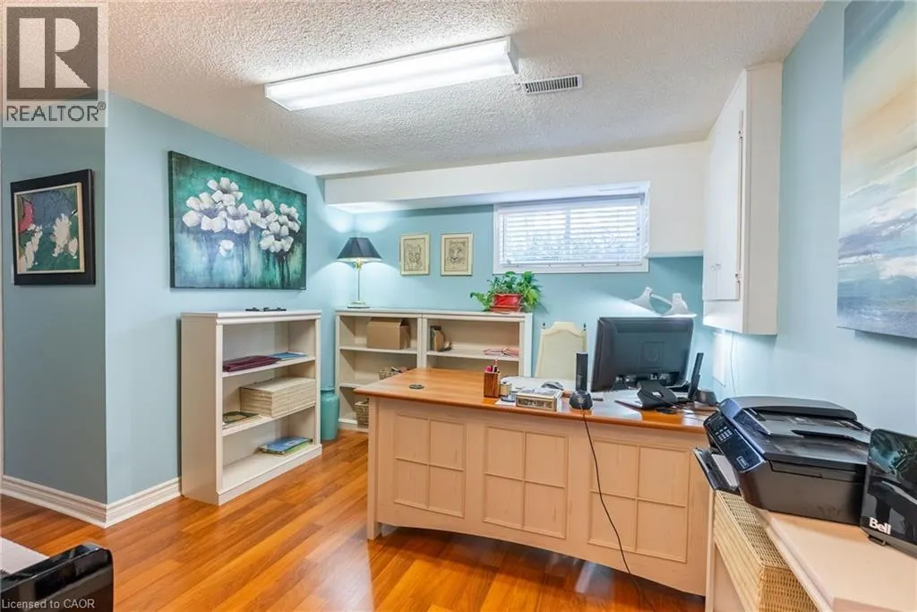 1508 UPPER MIDDLE Road Unit# 6, #6