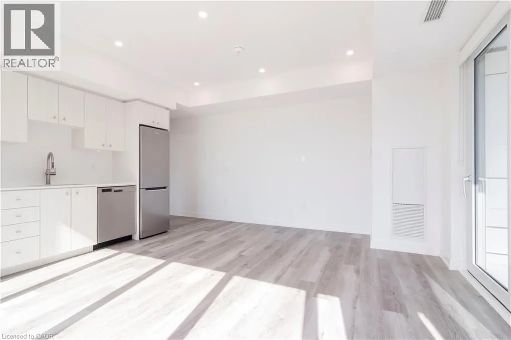 15 WELLINGTON Street S Unit# 1406, #1406