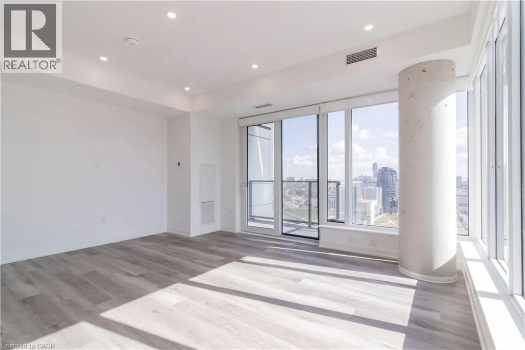 15 WELLINGTON Street S Unit# 1406, #1406