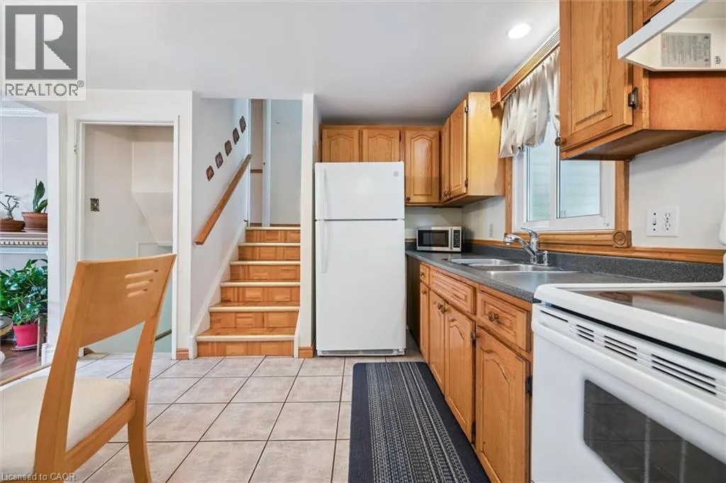 85 CHRISTOPHER Drive