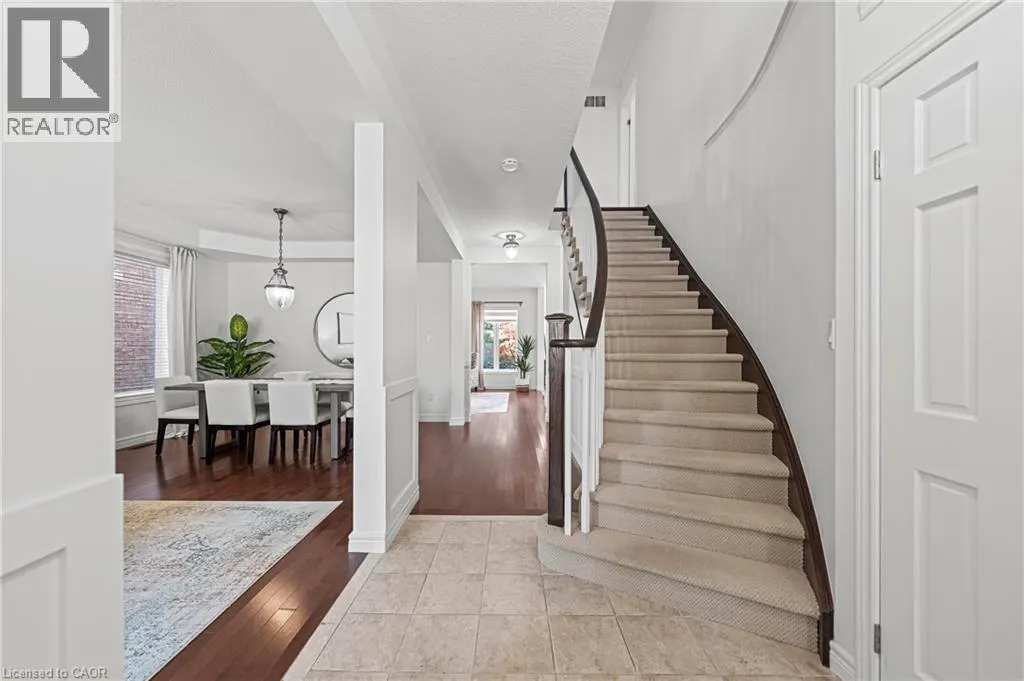 917 FUNG Place
