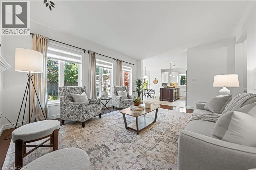 917 FUNG Place