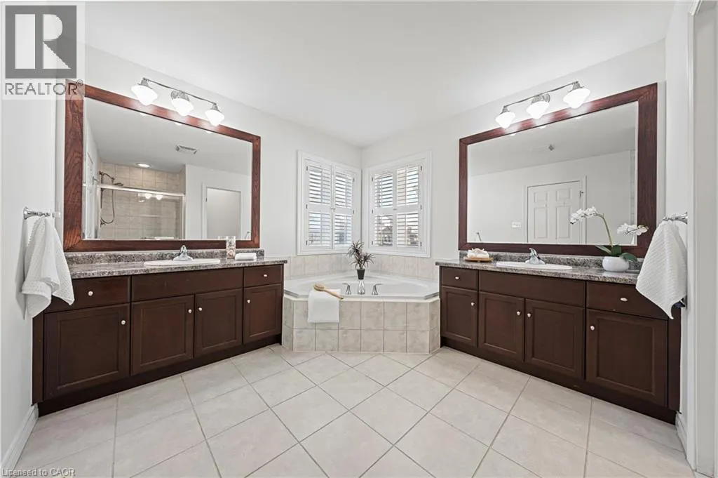 917 FUNG Place