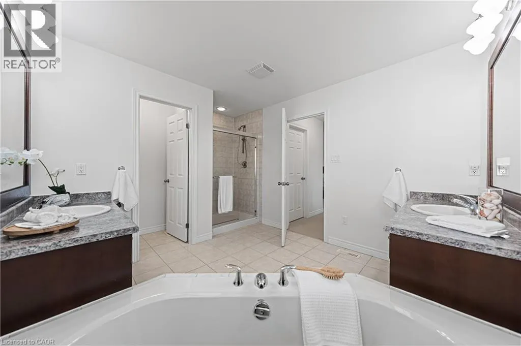 917 FUNG Place