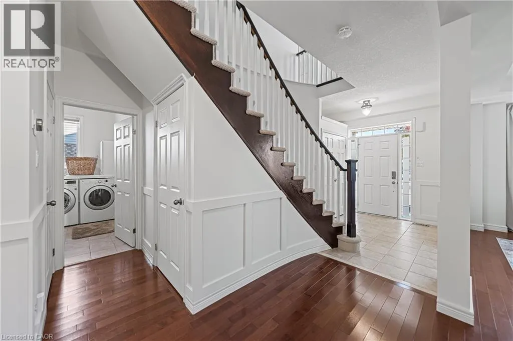 917 FUNG Place