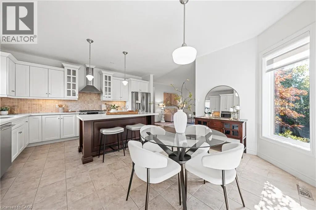 917 FUNG Place