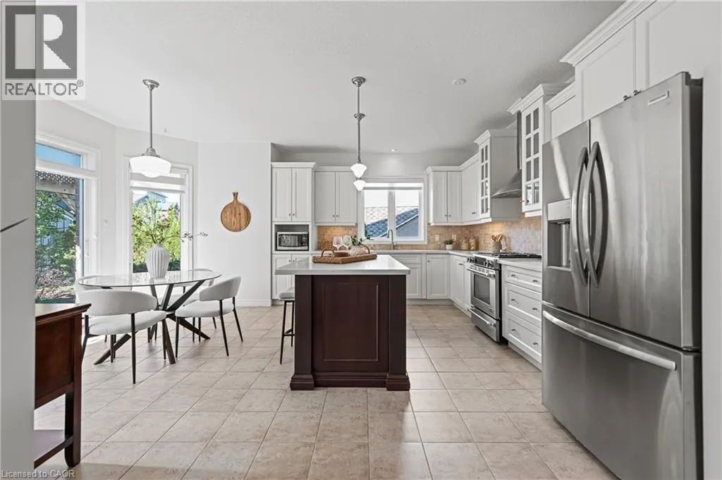 917 FUNG Place