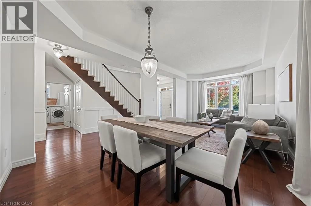 917 FUNG Place