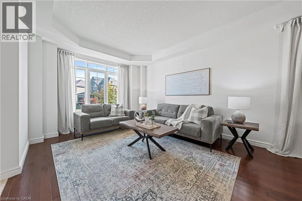 917 FUNG Place