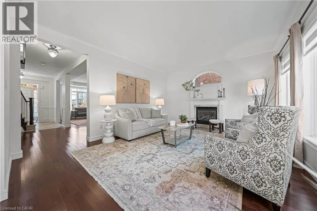 917 FUNG Place