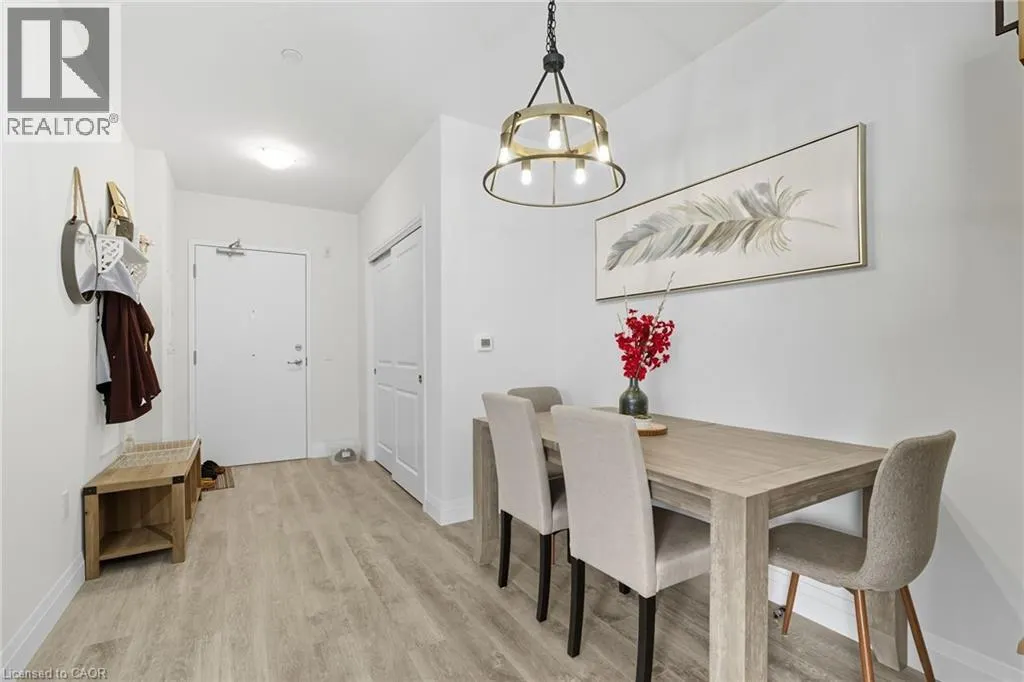 1 REDFERN Avenue Unit# 426, #426