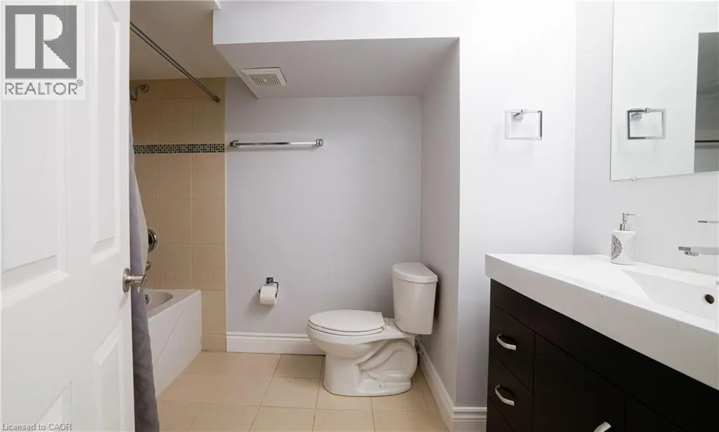 86 JUNETOWN Circle