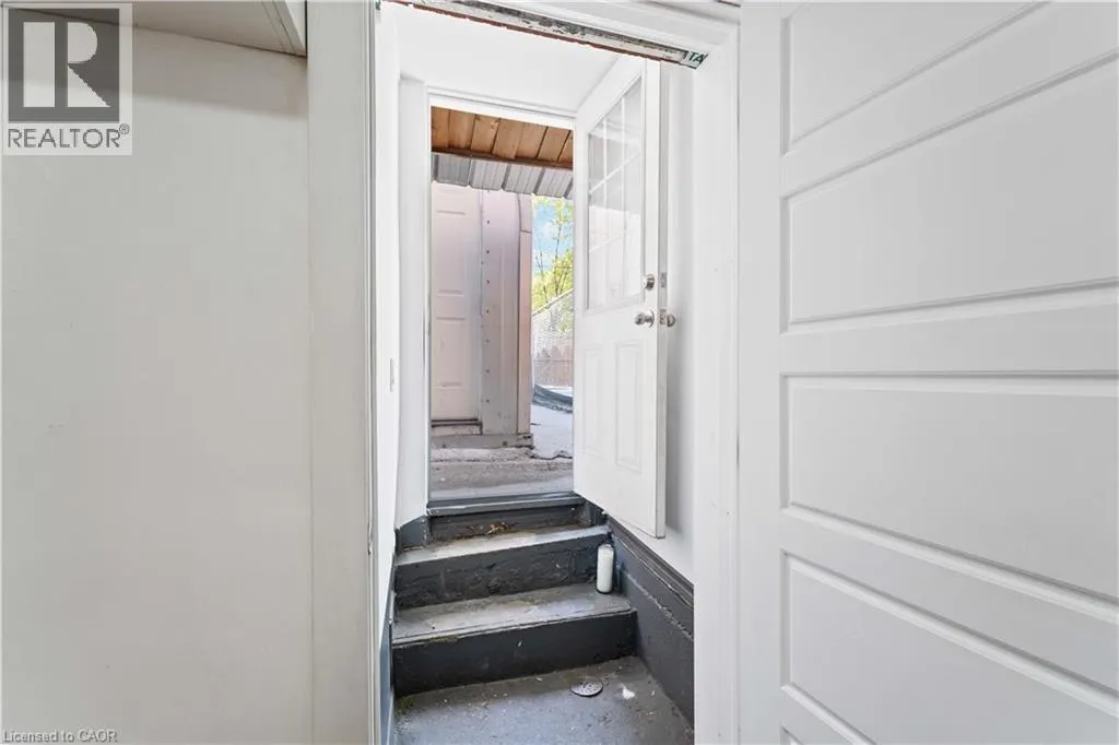 750 BARTON Street E Unit# 2, #2