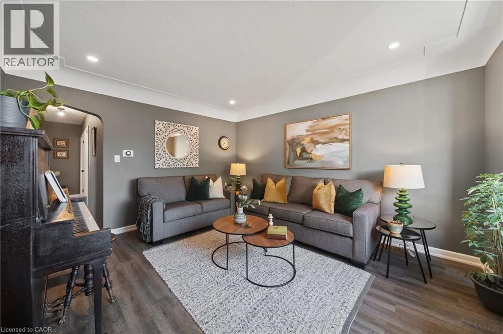 327 EAST 31ST Street