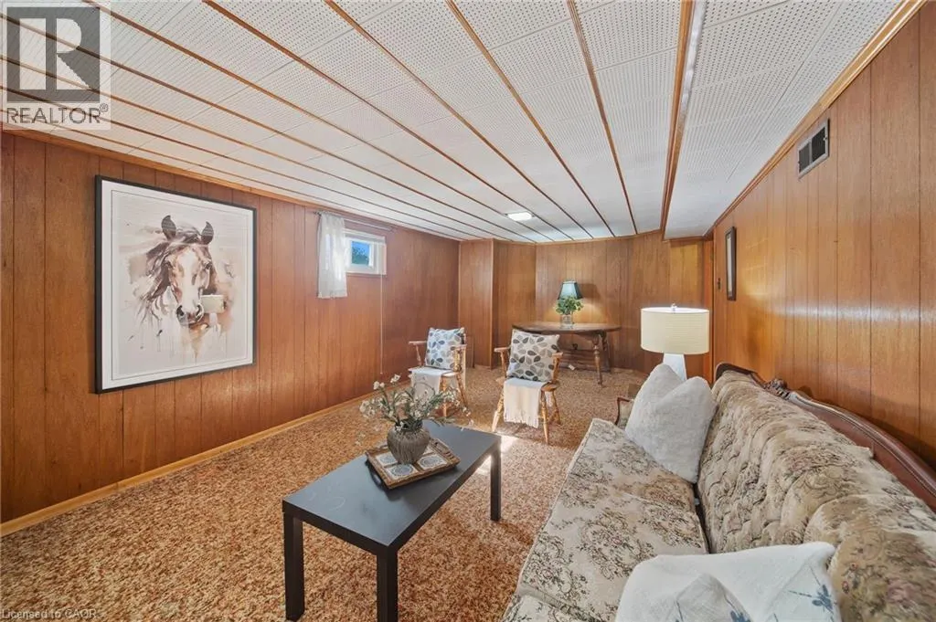 327 EAST 31ST Street