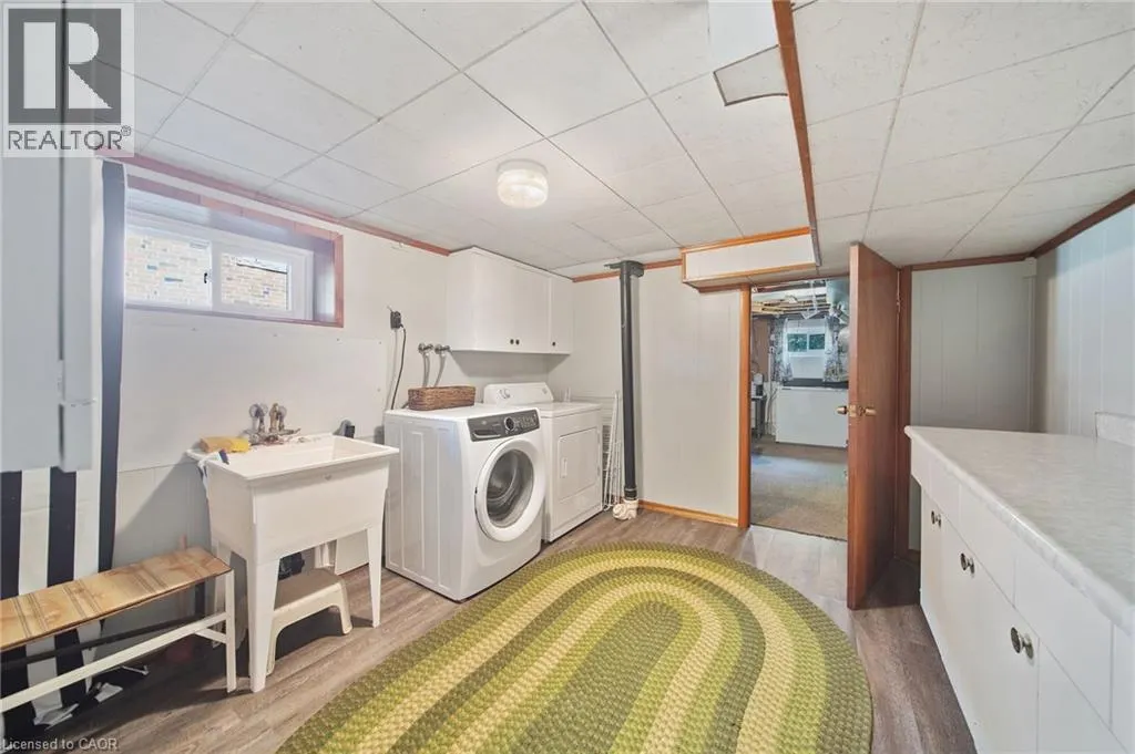 327 EAST 31ST Street