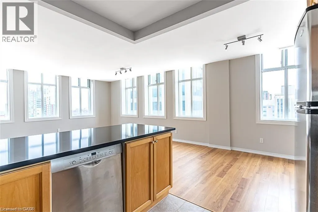 36 JAMES Street S Unit# 1002, #1002