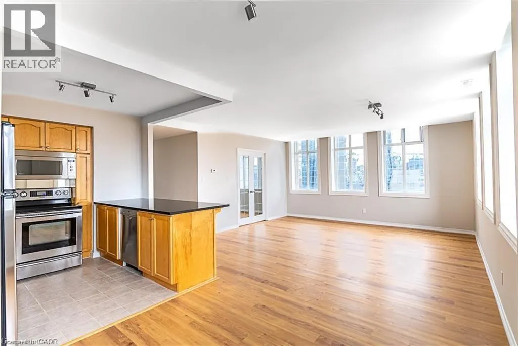 36 JAMES Street S Unit# 1002, #1002
