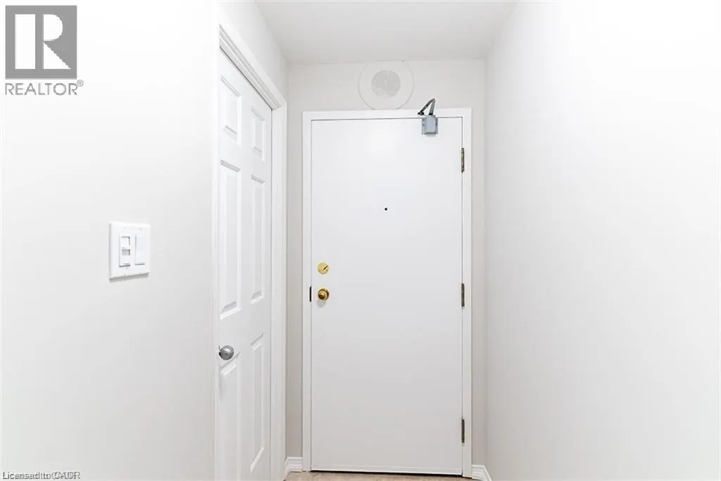36 JAMES Street S Unit# 1002, #1002